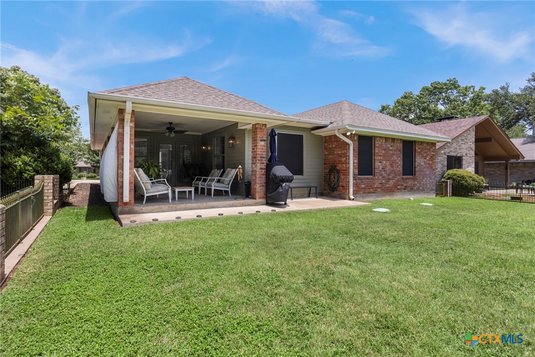 2101 Chisholm Trail