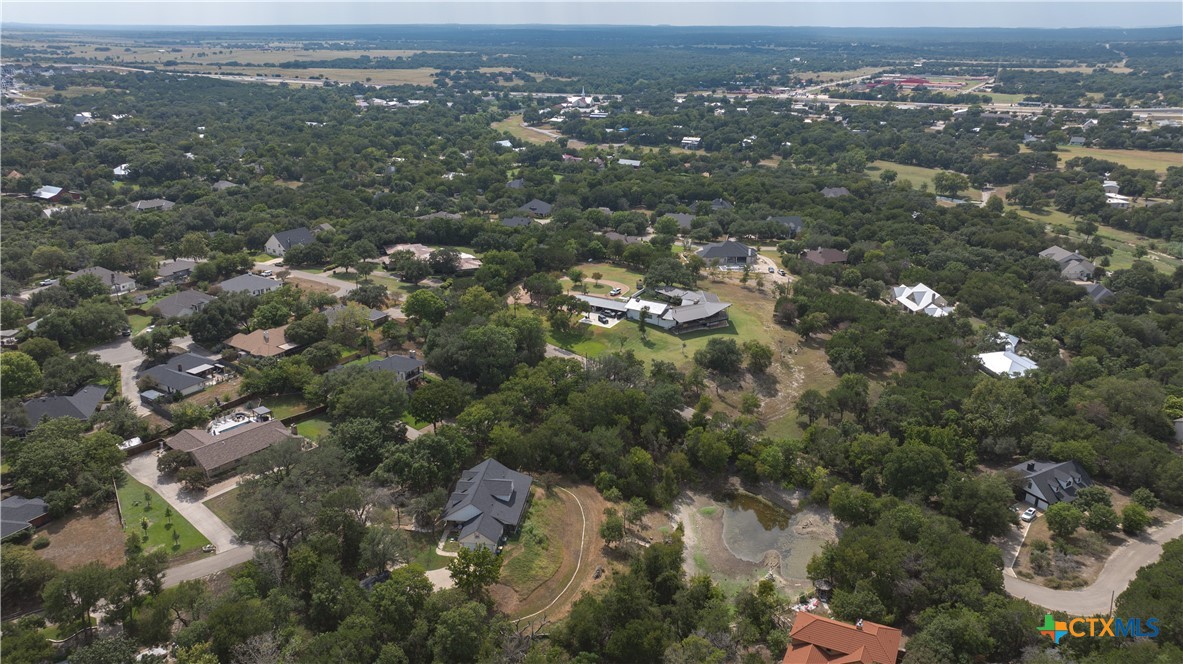 800 Hillcrest Drive