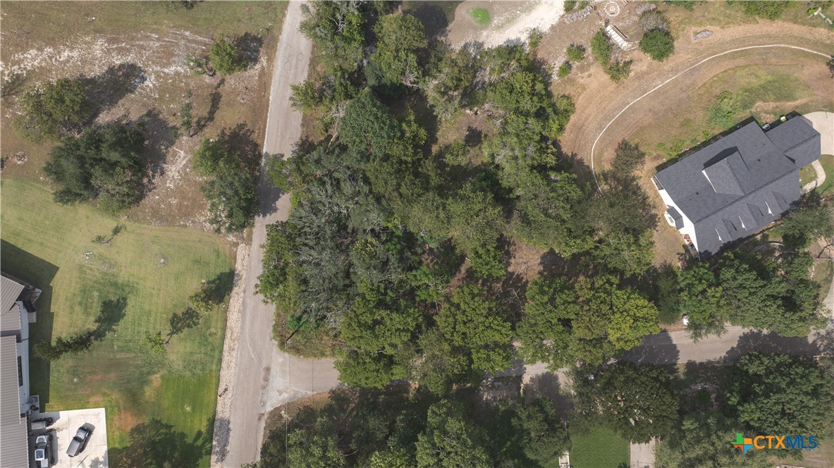 800 Hillcrest Drive