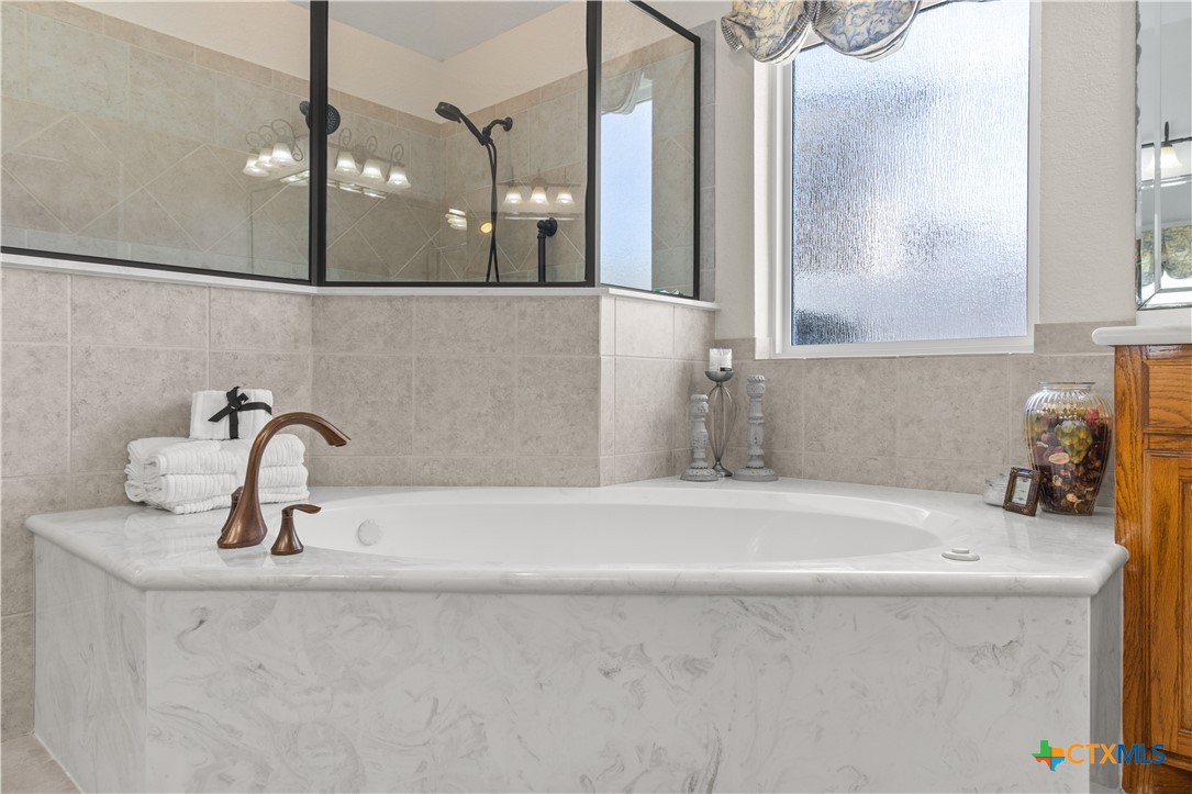 3712 Fall Creek Lane