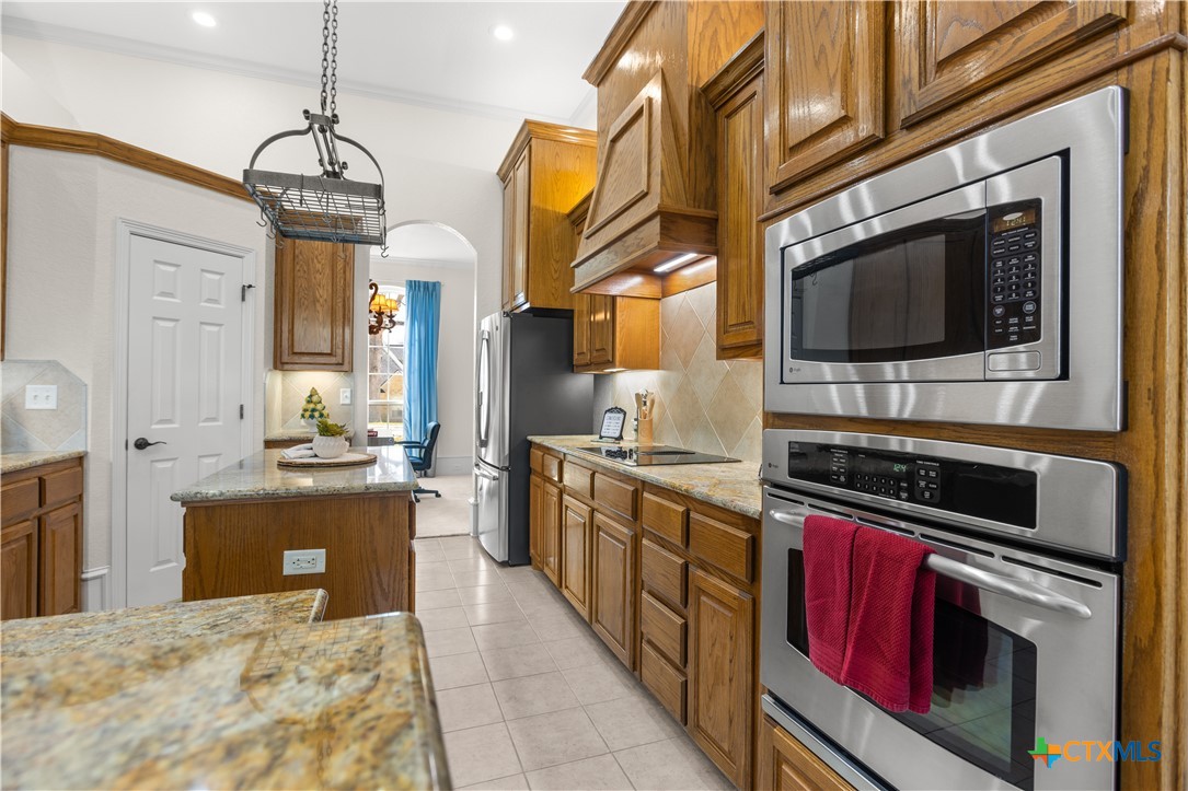 3712 Fall Creek Lane