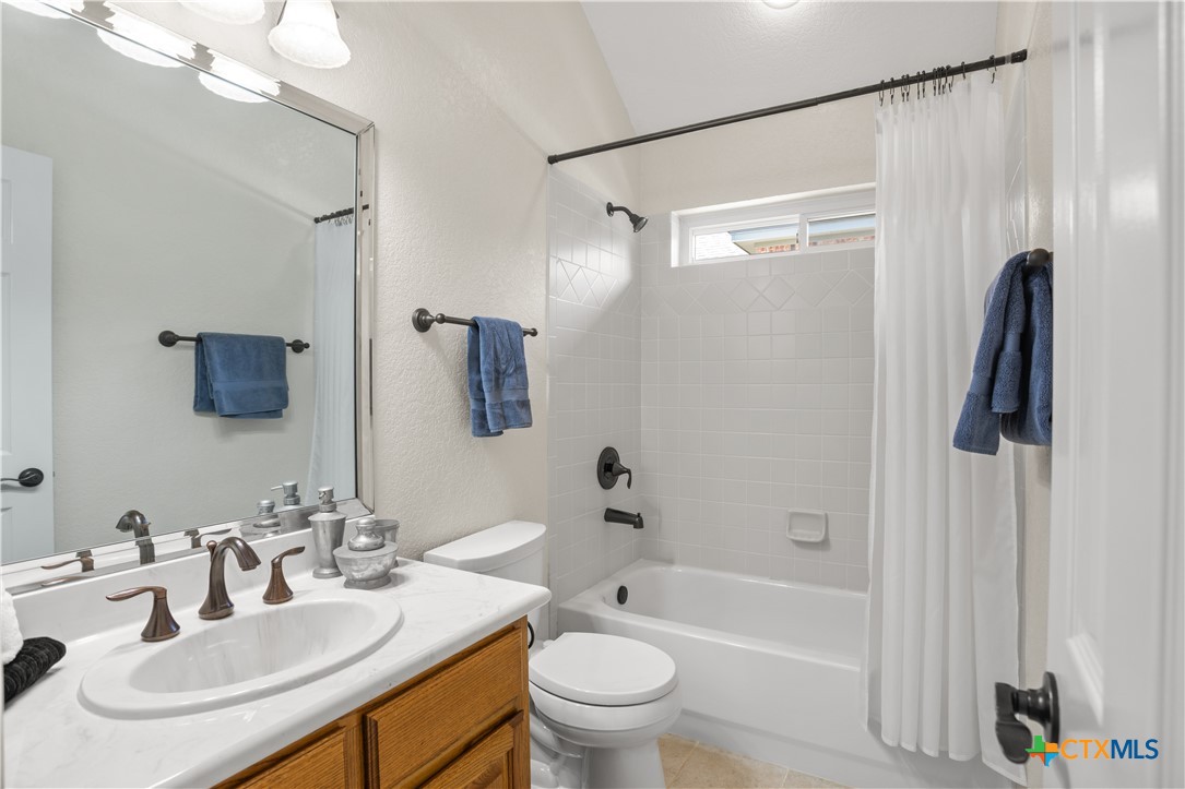 3712 Fall Creek Lane