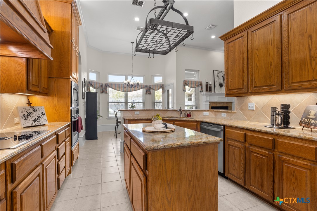 3712 Fall Creek Lane