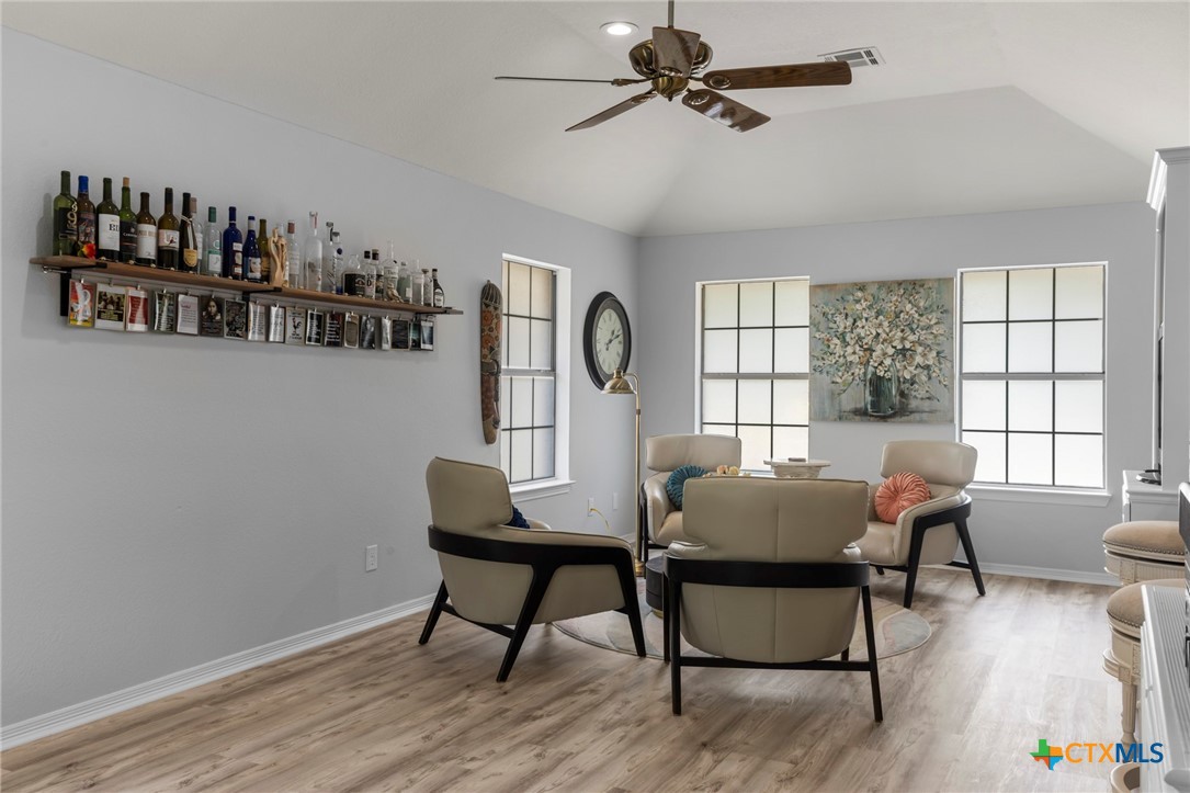 2101 Chisholm Trail