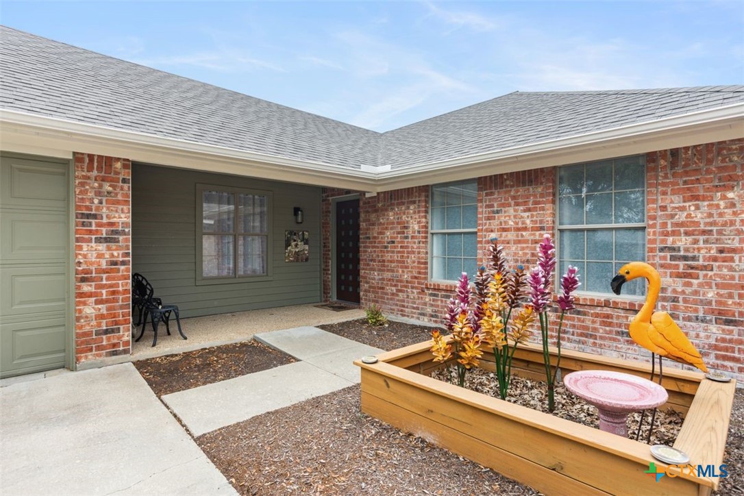 2101 Chisholm Trail