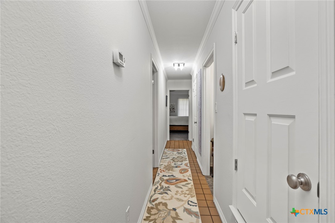 2101 Chisholm Trail