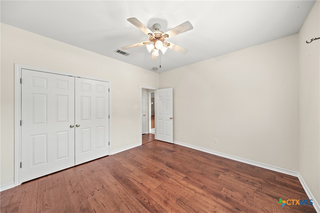 900 SALADO OAKS Drive