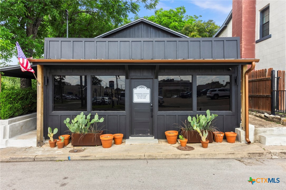 200 N Pearl Street