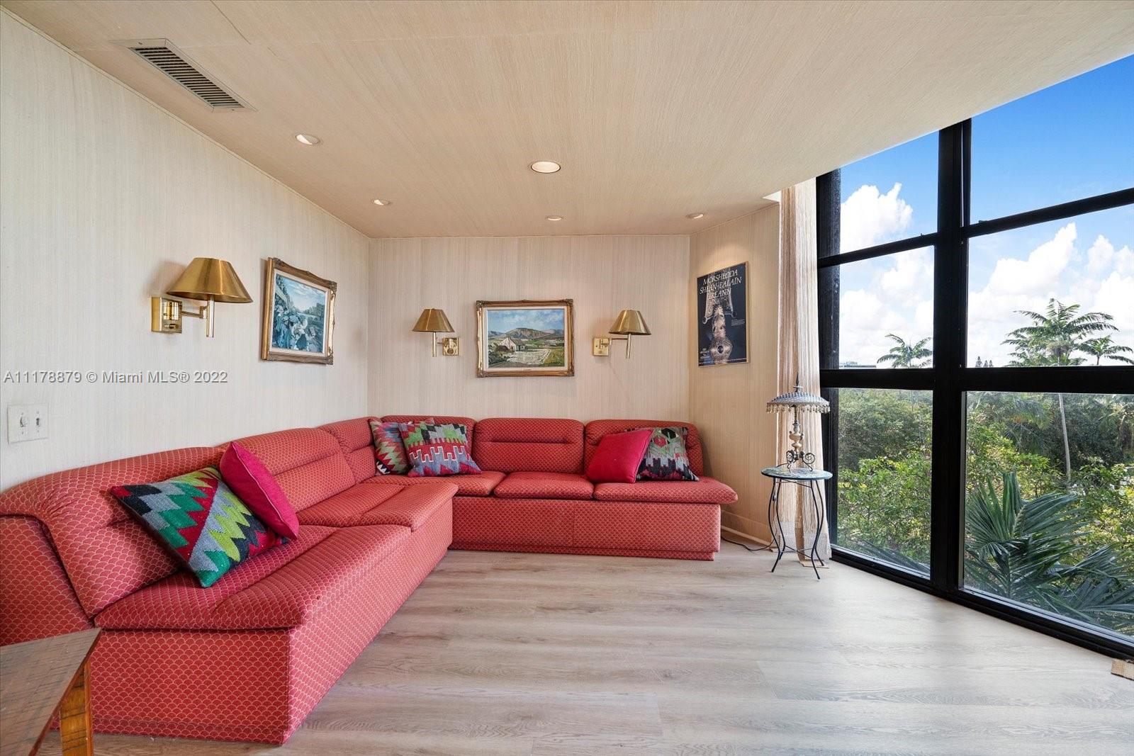 4000 Towerside Ter Unit: 707