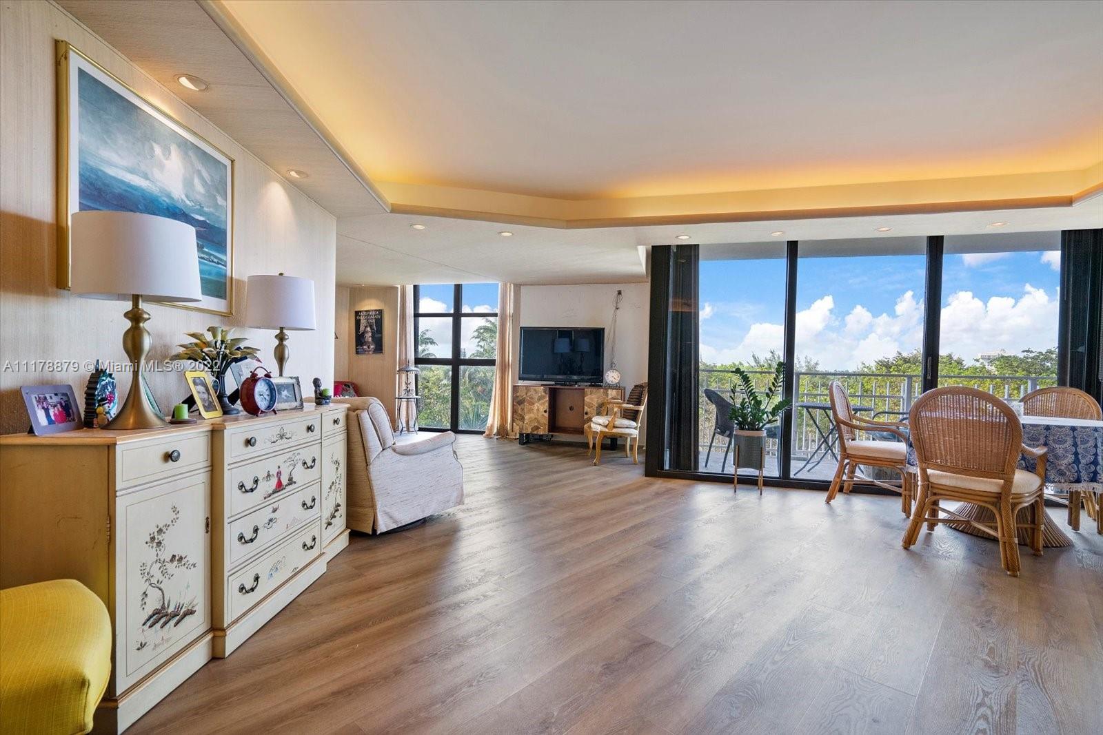 4000 Towerside Ter Unit: 707