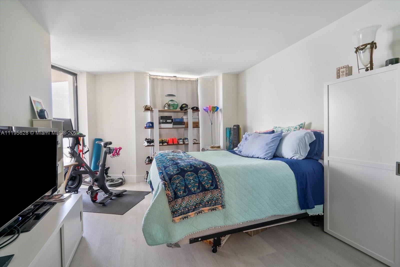 4000 Towerside Ter Unit: 1008