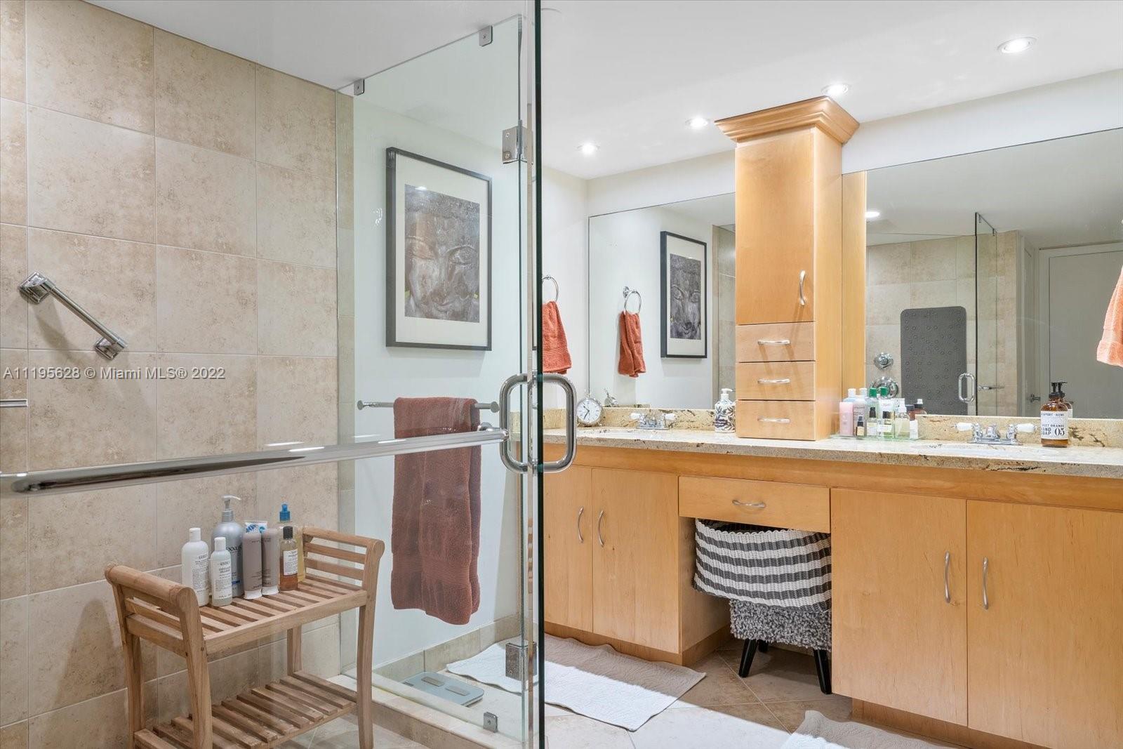 4000 Towerside Ter Unit: 1008