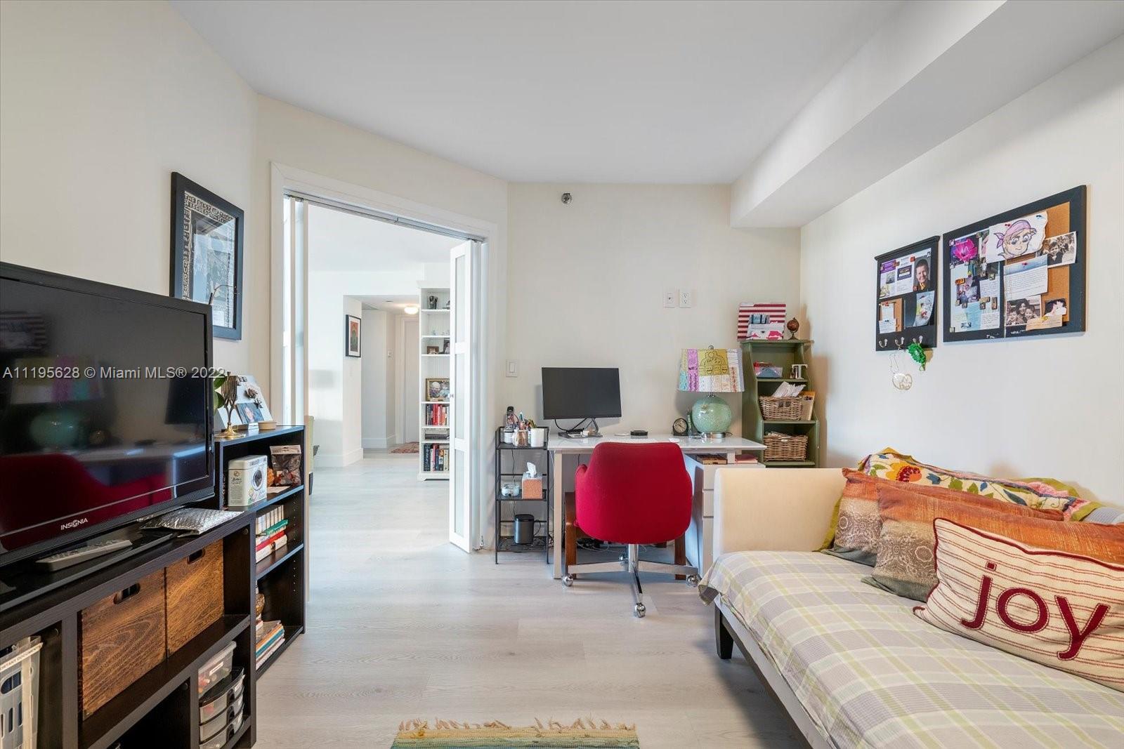 4000 Towerside Ter Unit: 1008