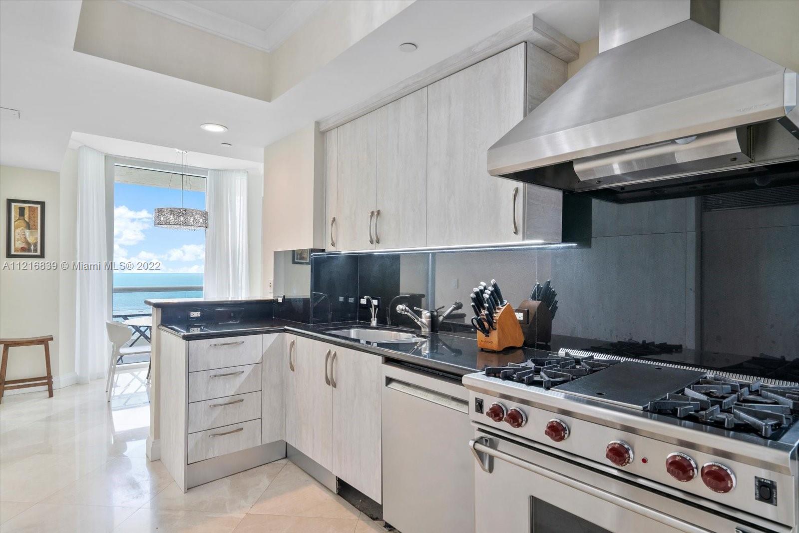 17875 Collins Ave Unit: 3305