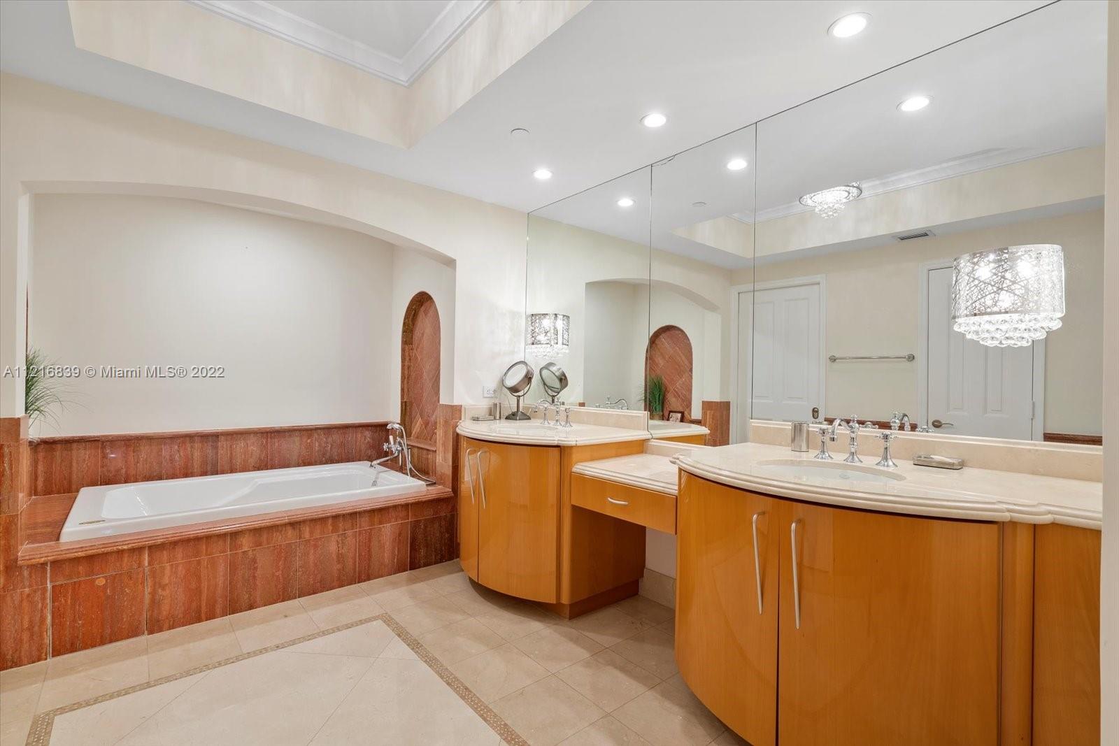 17875 Collins Ave Unit: 3305