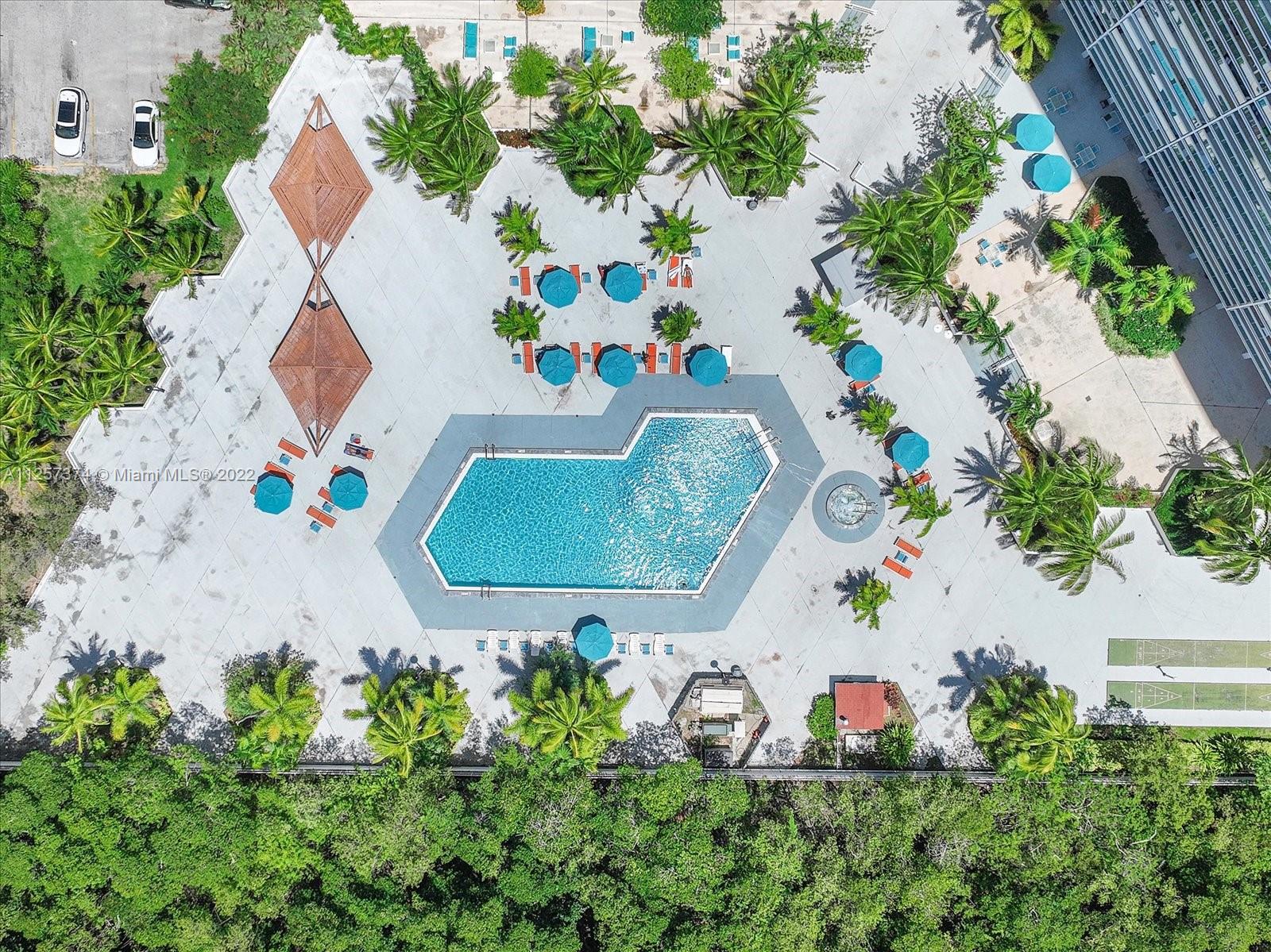 100 Bayview Dr Unit: 10