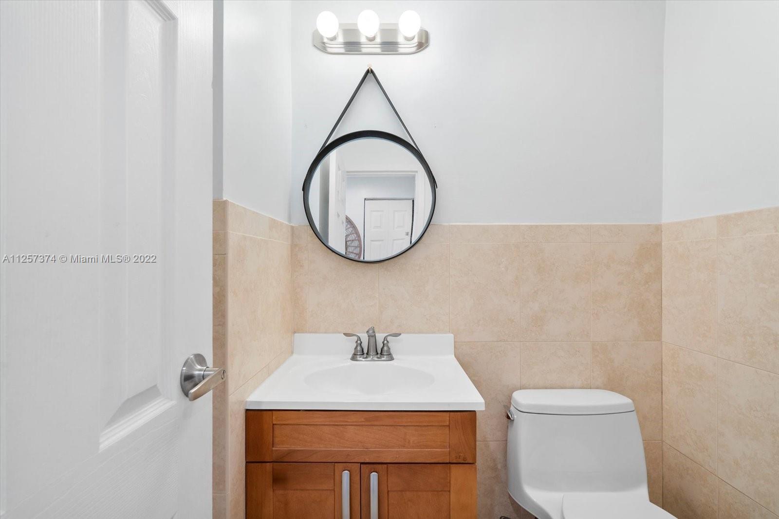 100 Bayview Dr Unit: 10