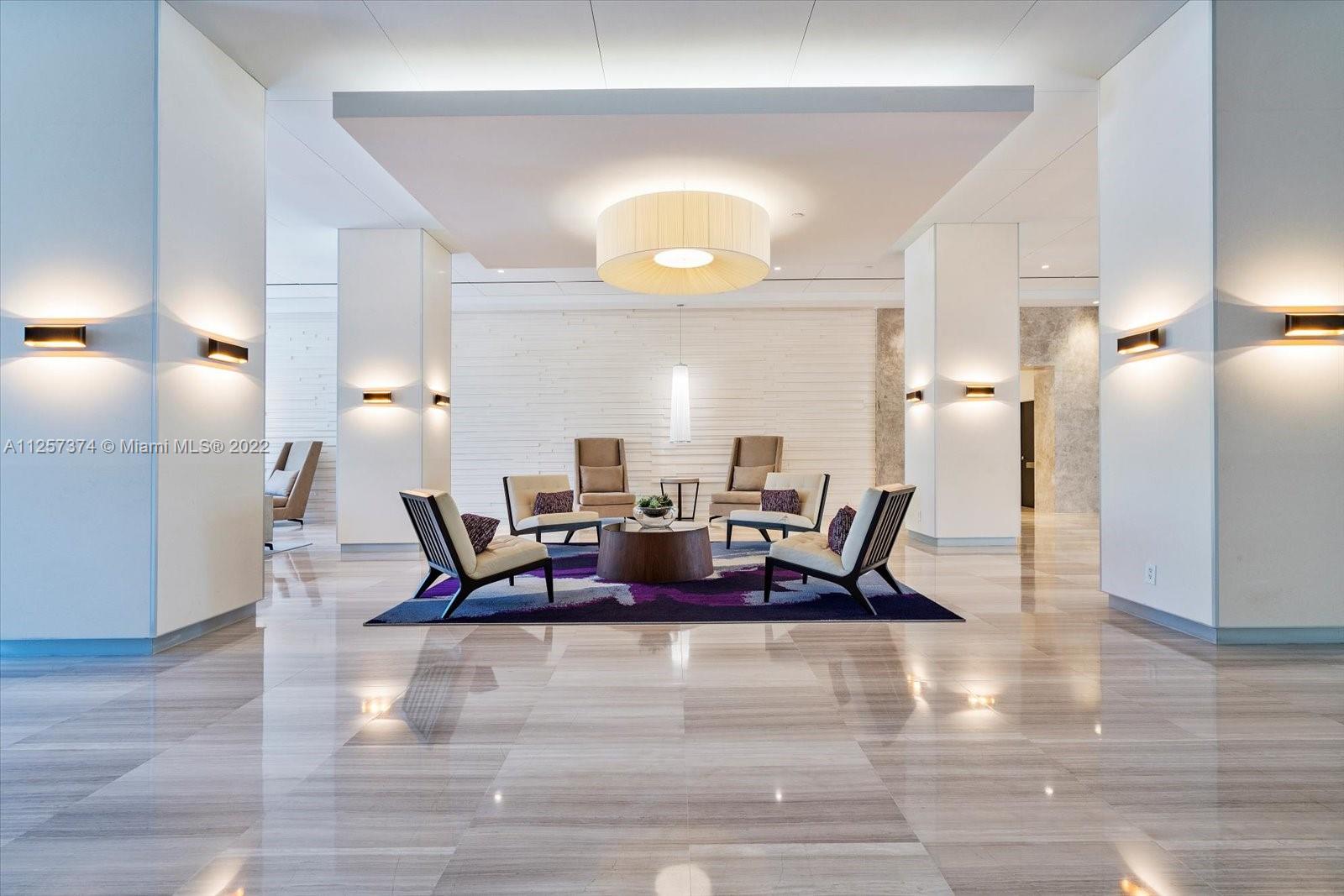 100 Bayview Dr Unit: 10