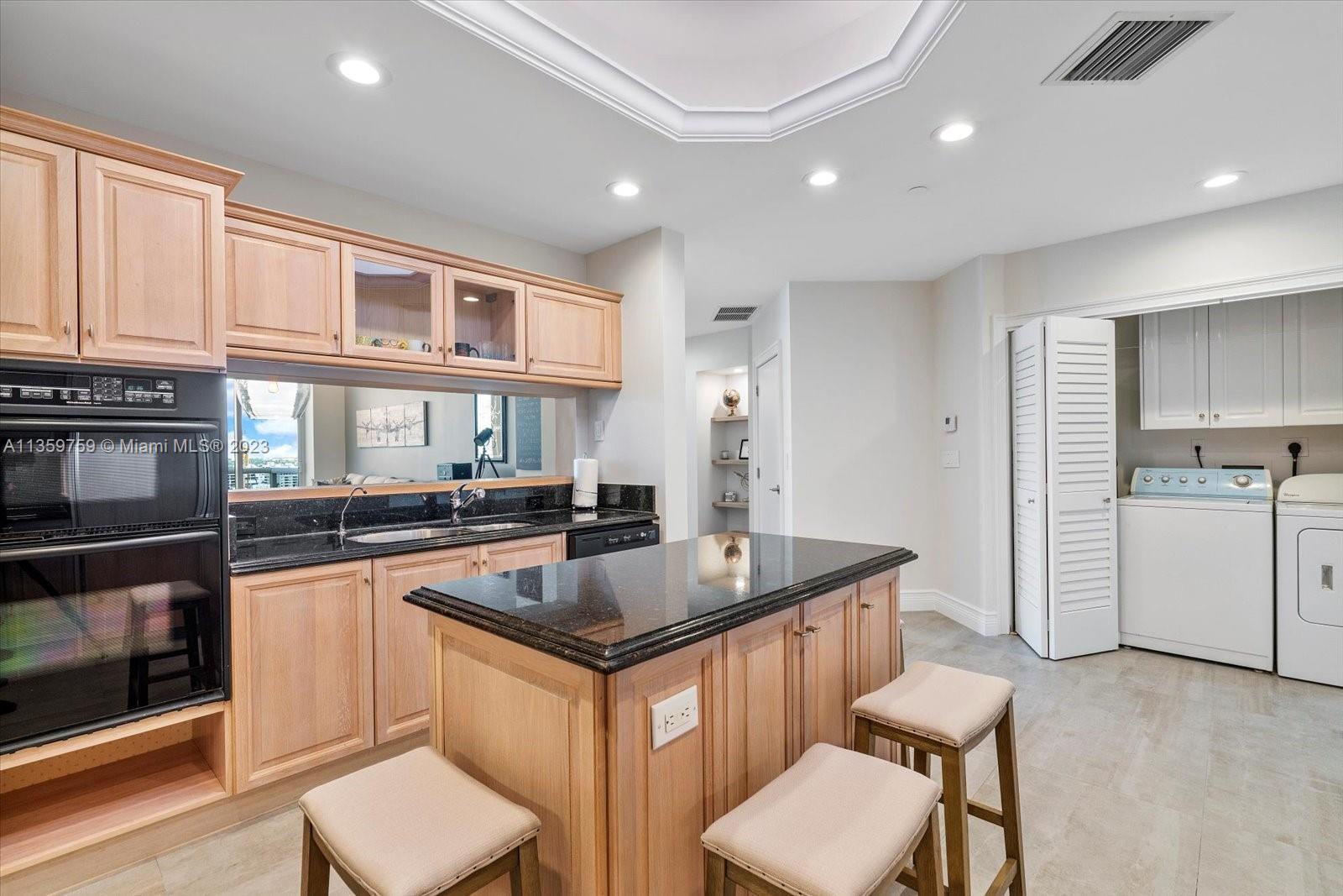 9595 Collins Ave Unit: NPHG