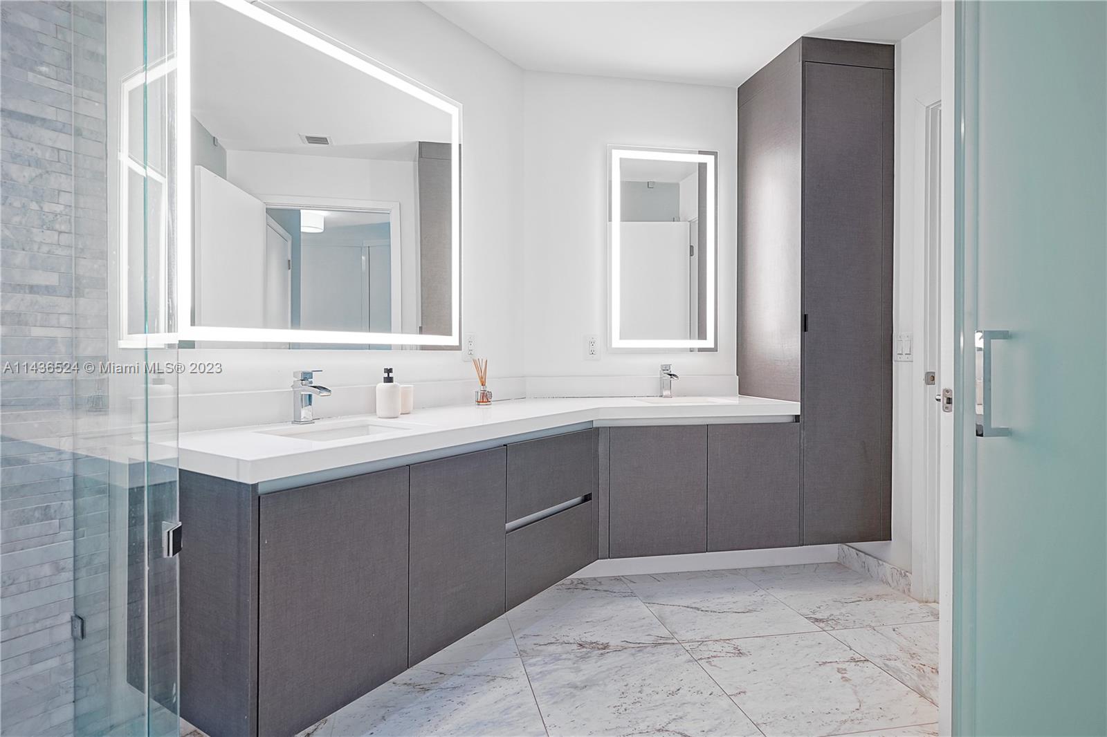 851 NE 1st Ave # 3006