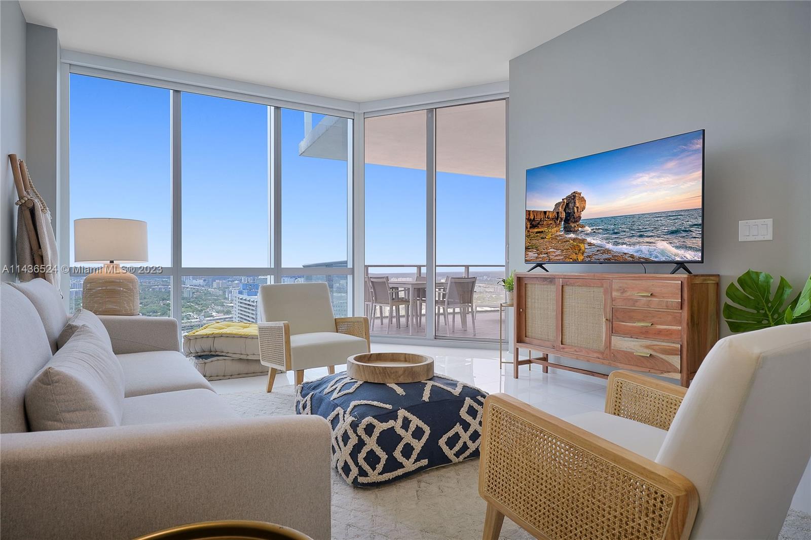 851 NE 1st Ave # 3006