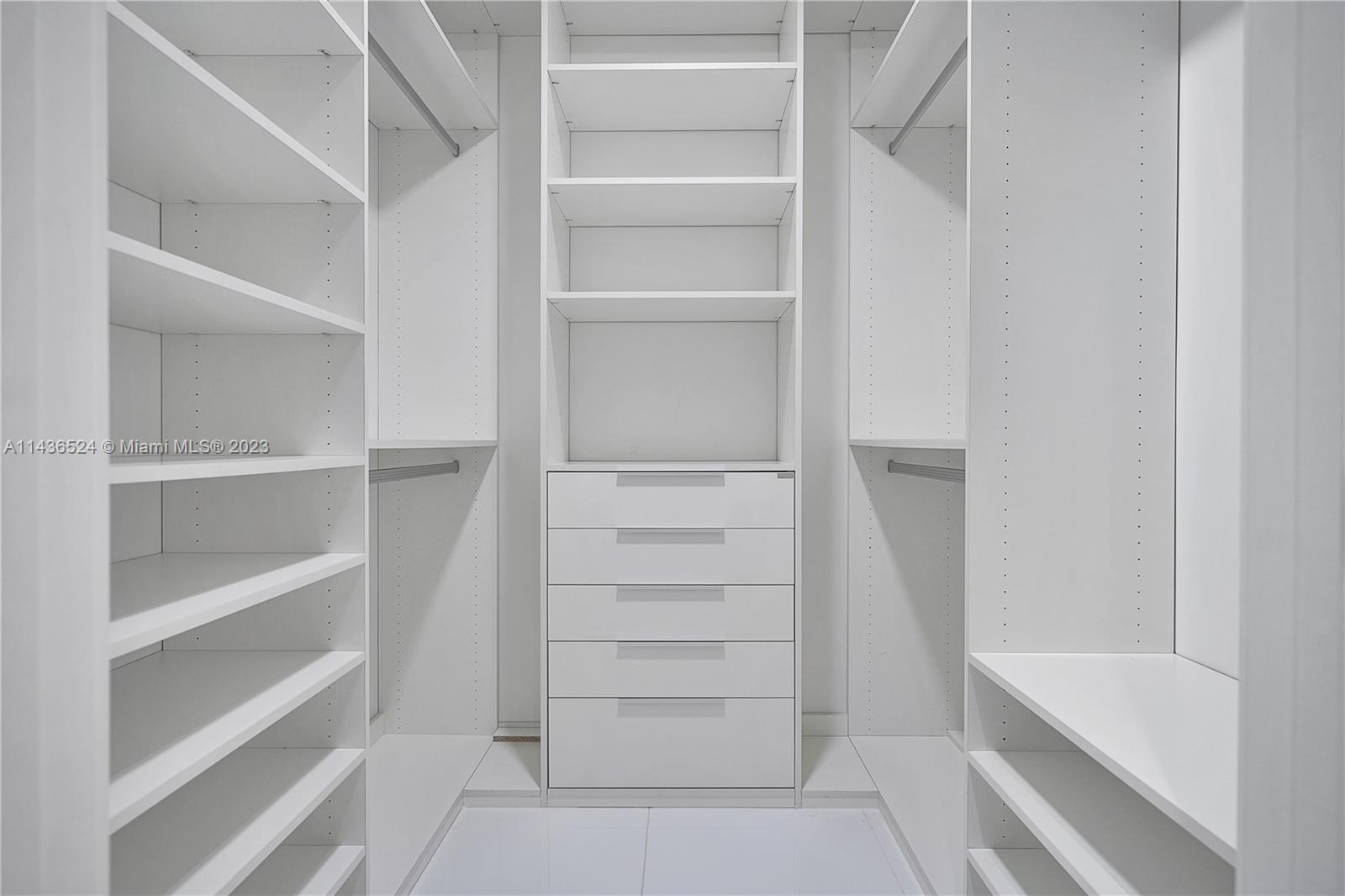 851 NE 1st Ave # 3006