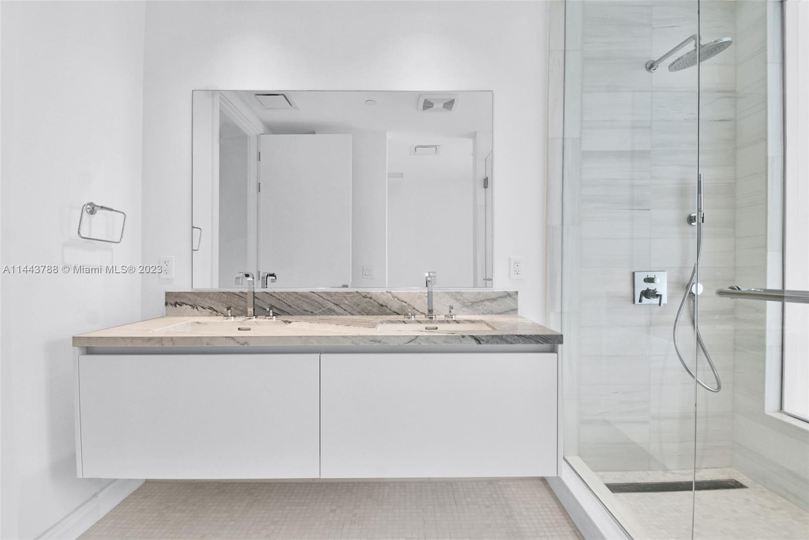 700 NE 26 TER # 2105