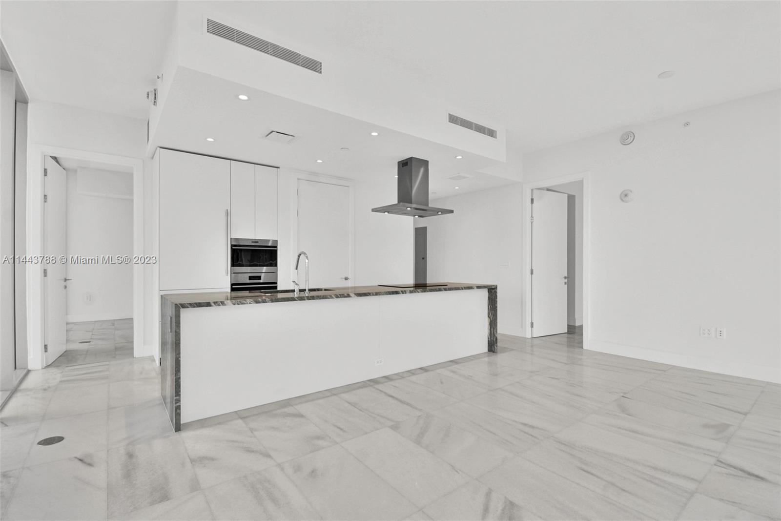 700 NE 26 TER # 2105