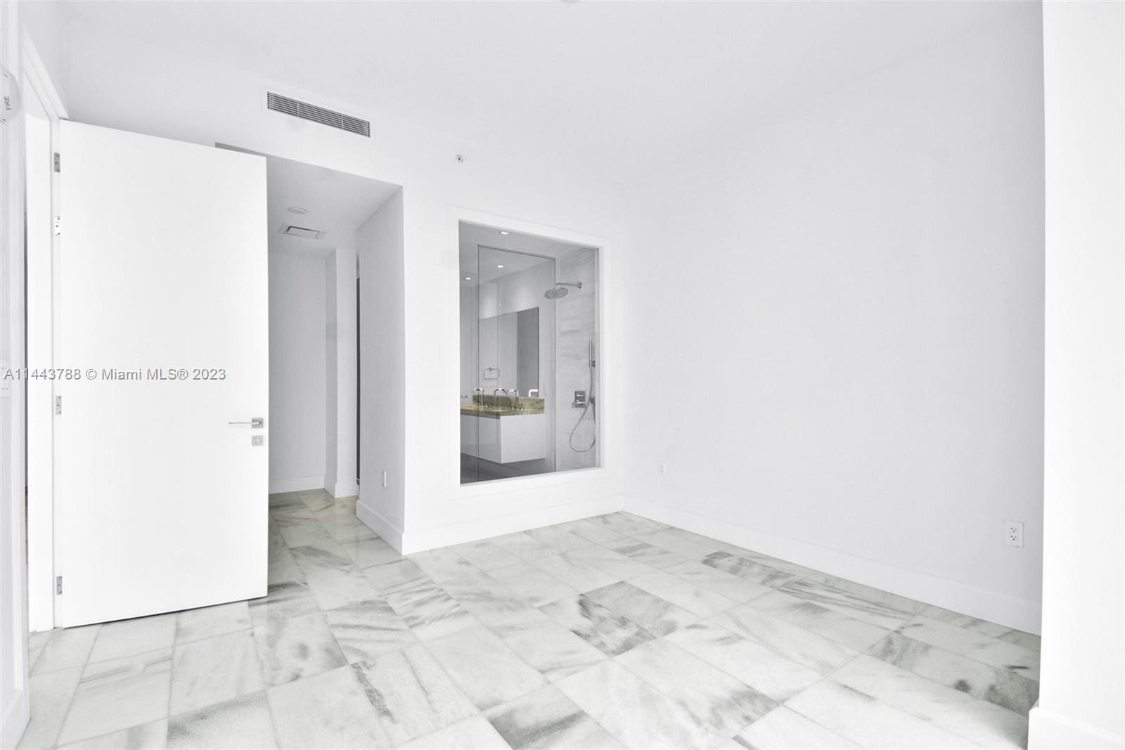 700 NE 26 TER # 2105