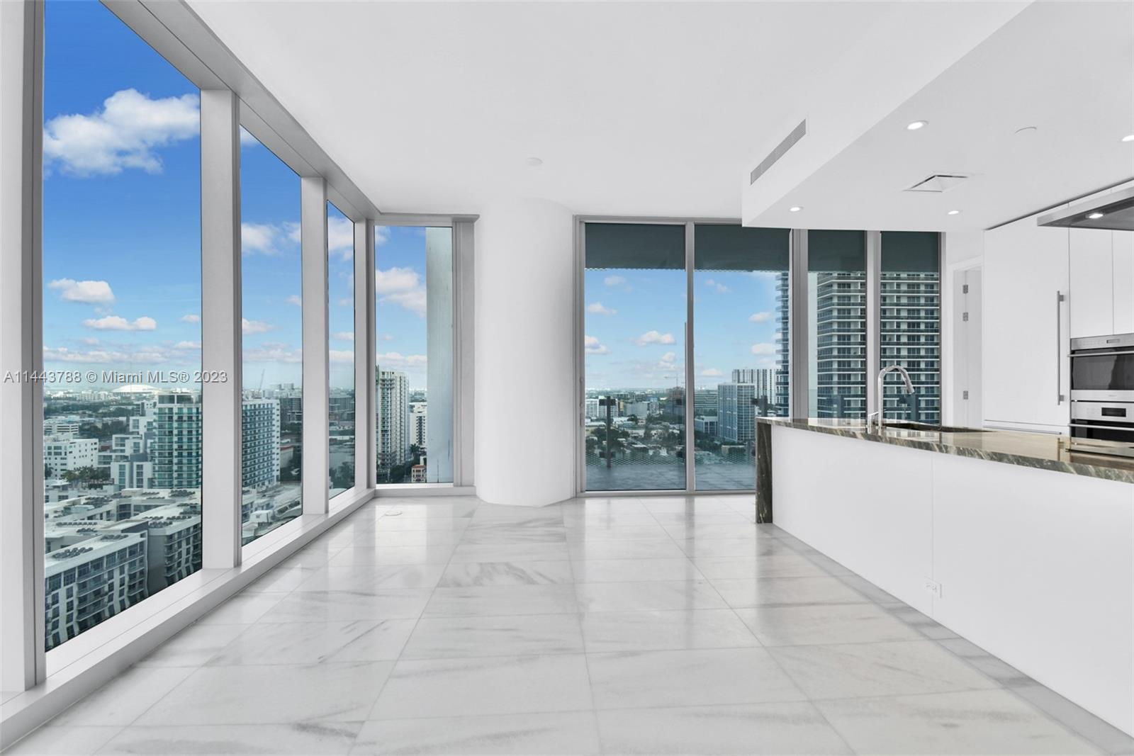 700 NE 26 TER # 2105