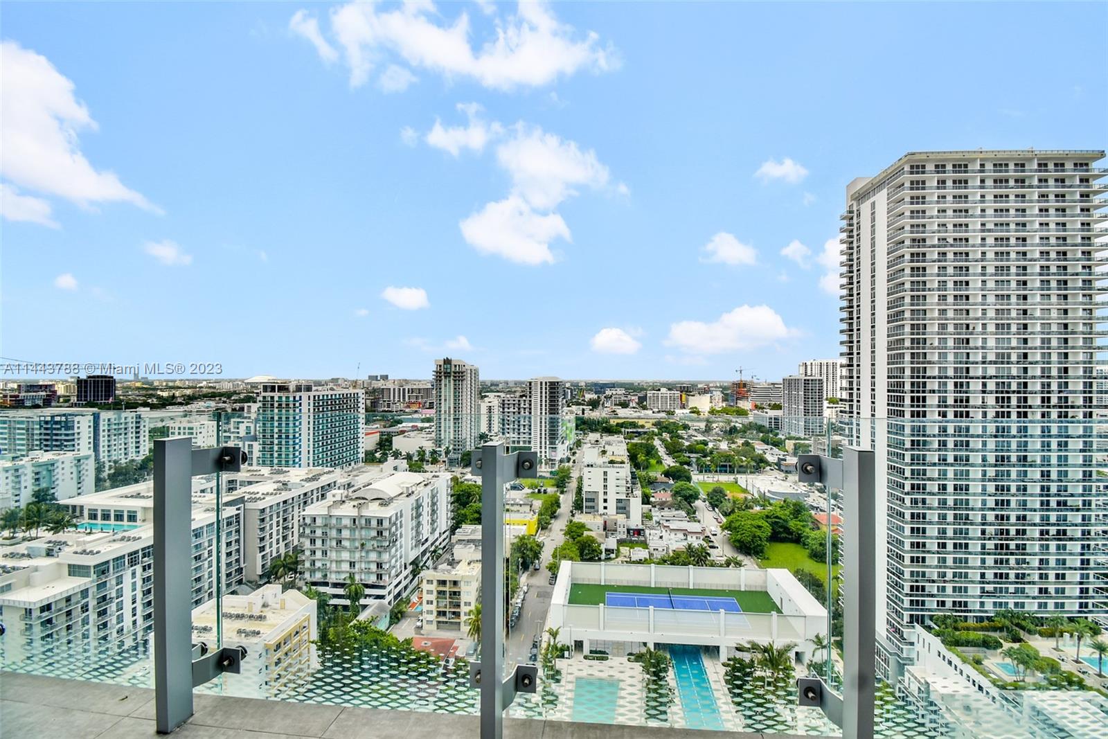 700 NE 26 TER # 2105