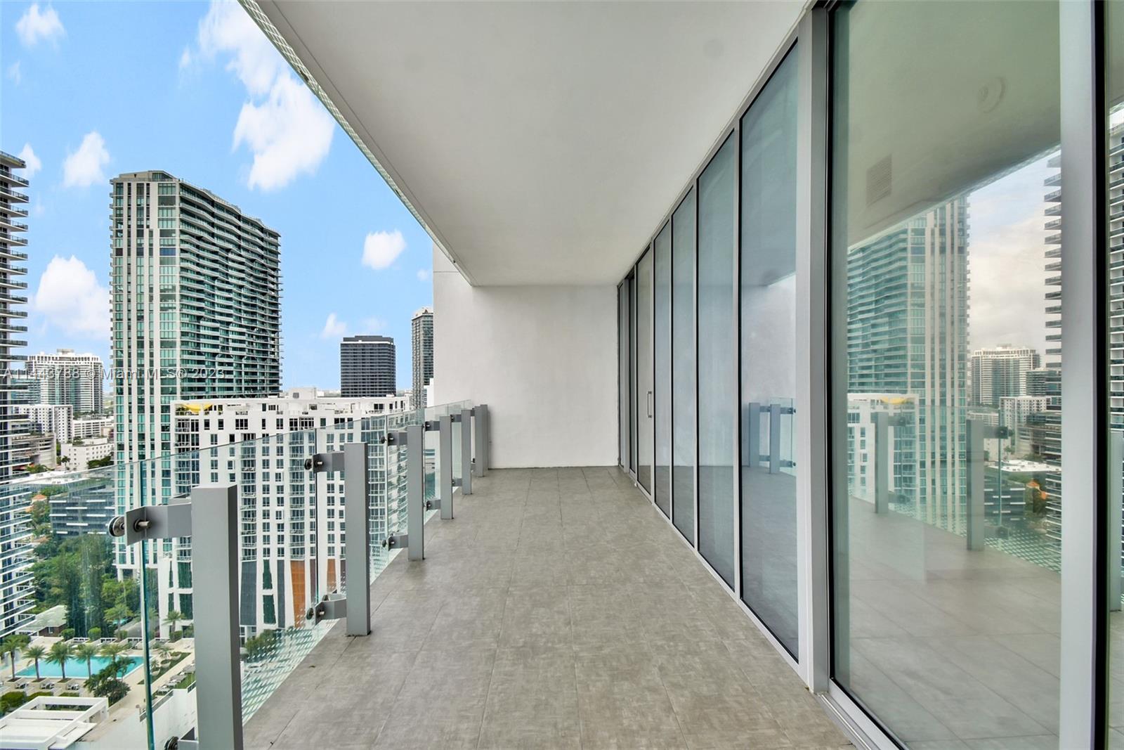 700 NE 26 TER # 2105