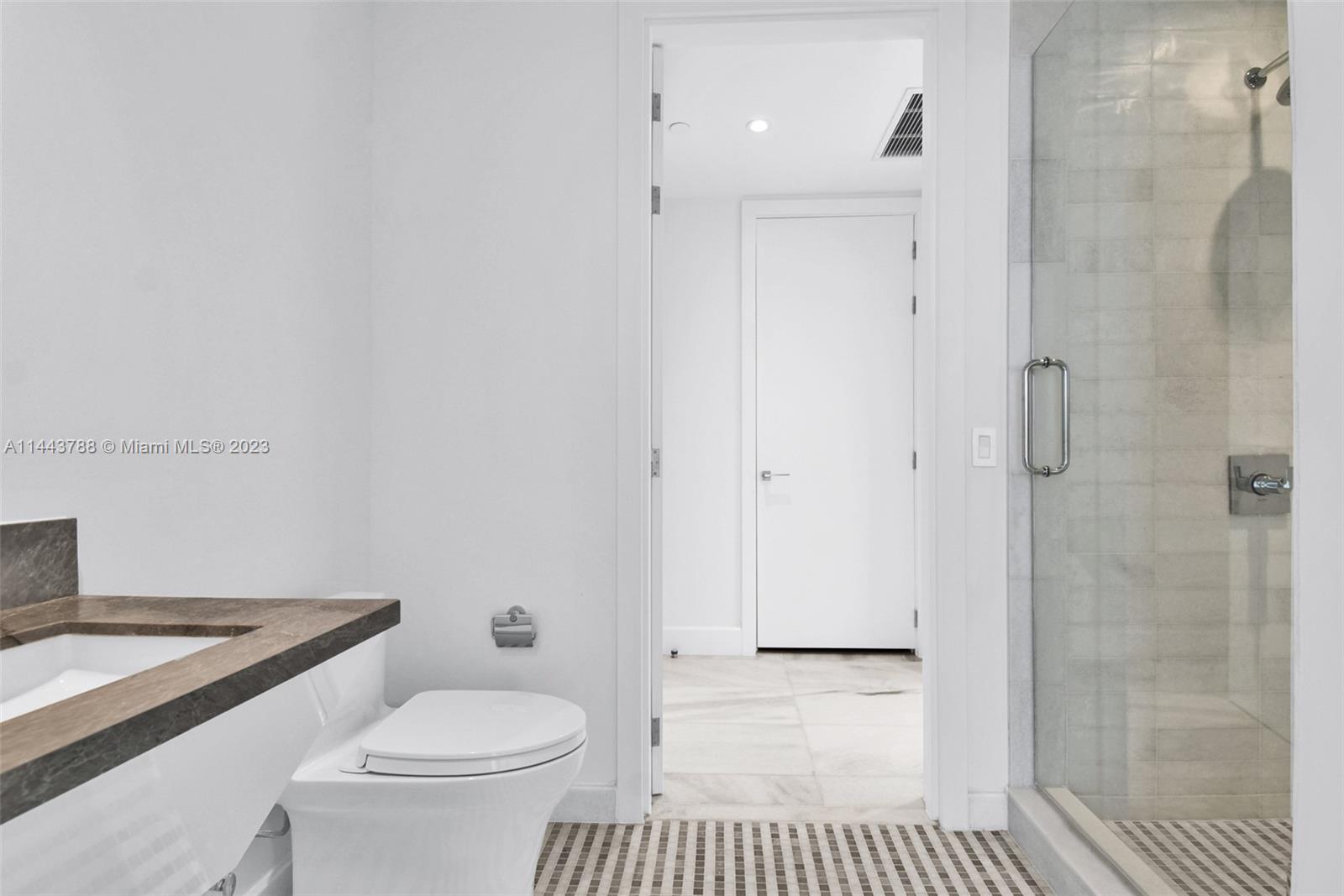 700 NE 26 TER # 2105