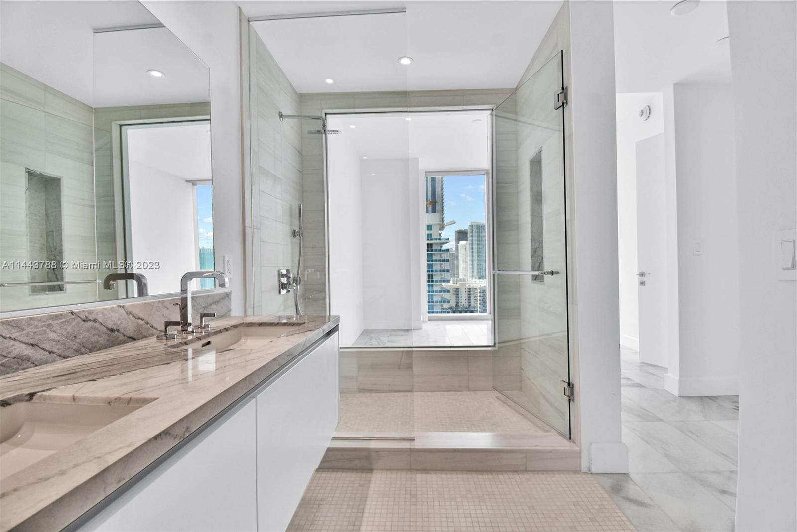 700 NE 26 TER # 2105