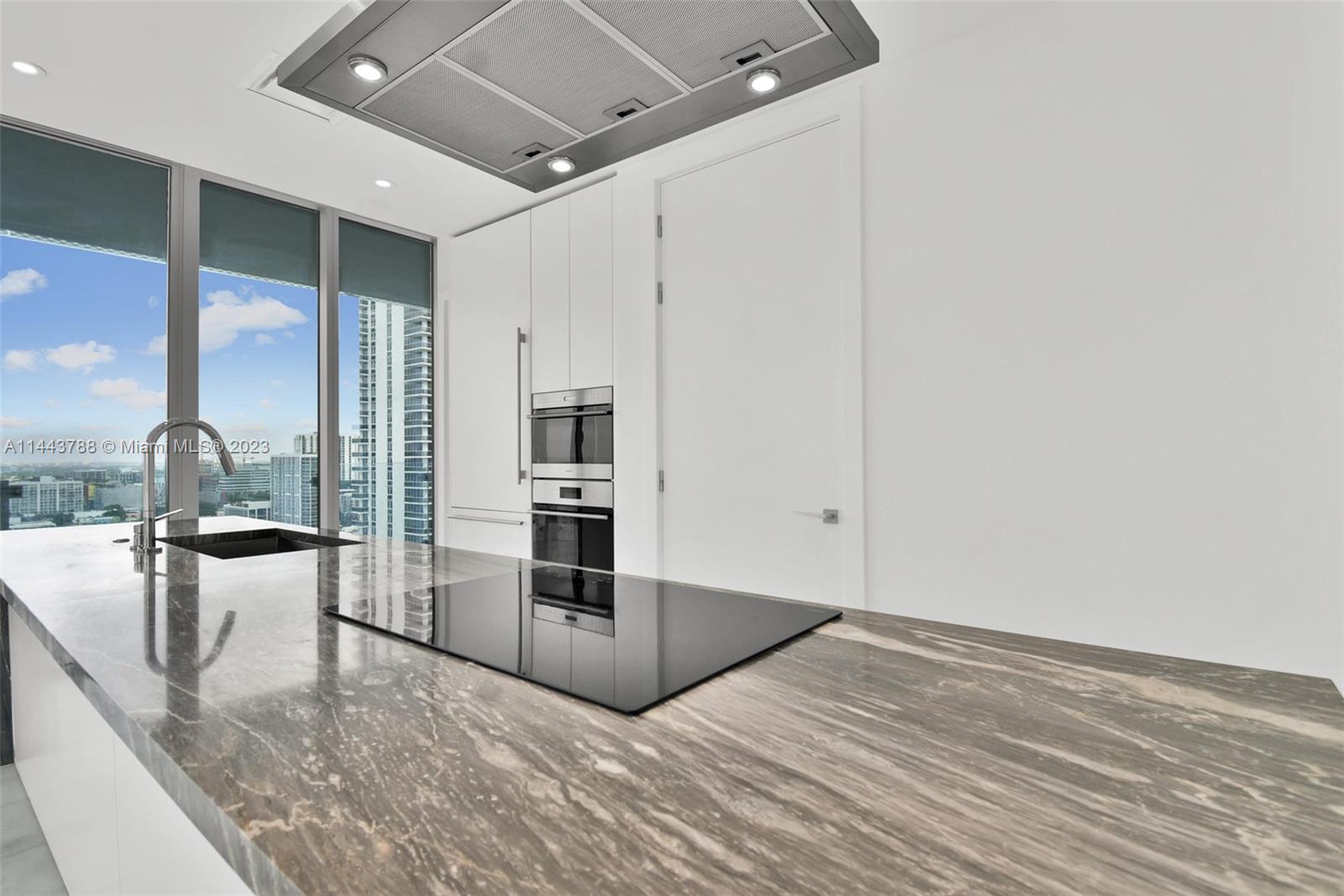 700 NE 26 TER # 2105