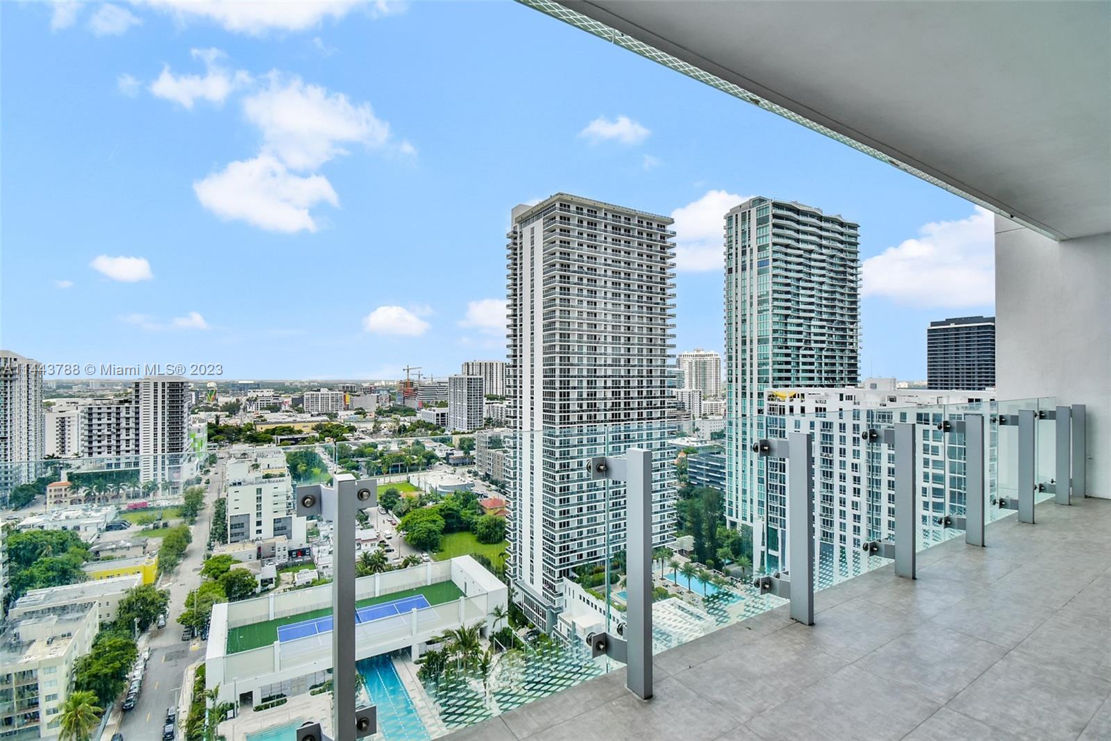 700 NE 26 TER # 2105