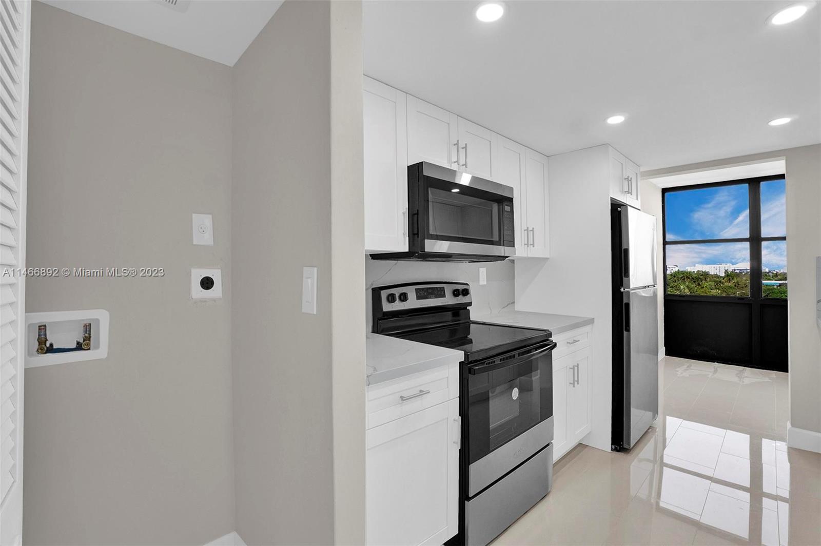 1915 Brickell Ave # 801