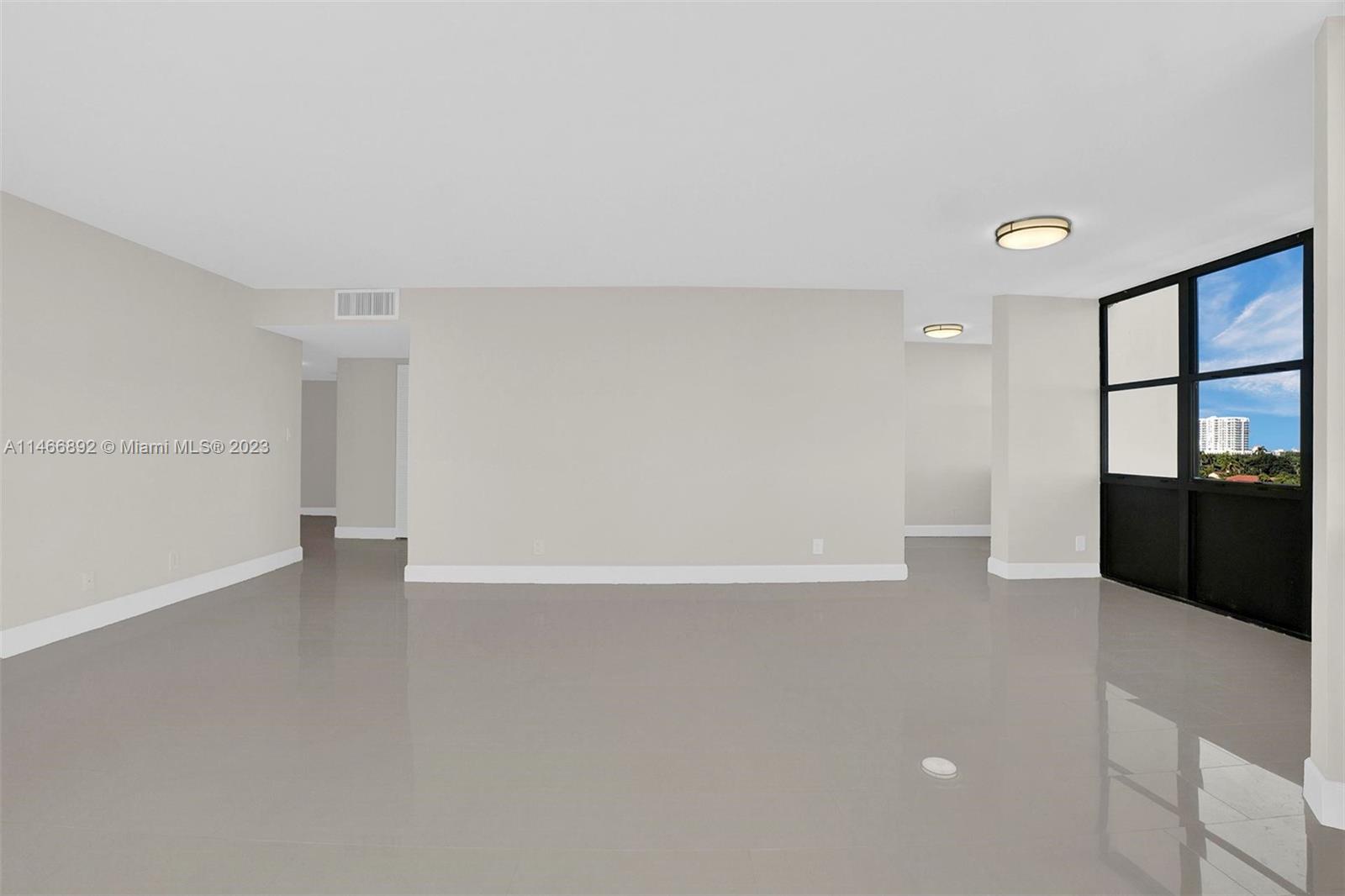 1915 Brickell Ave # 801