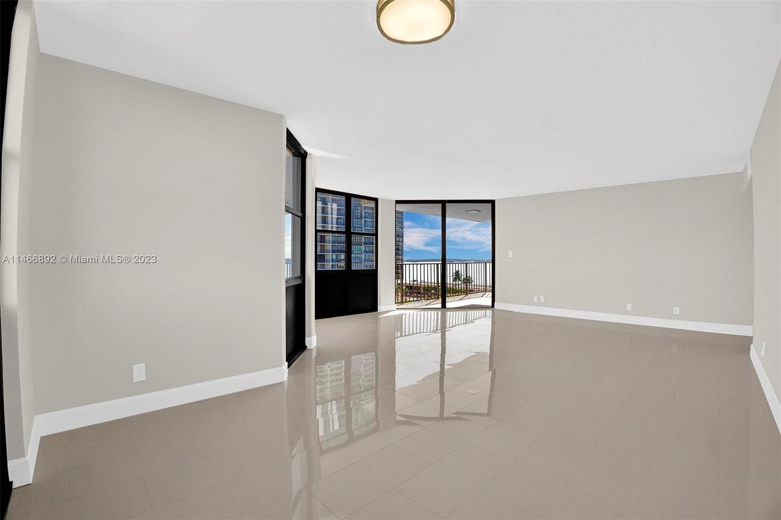 1915 Brickell Ave # 801