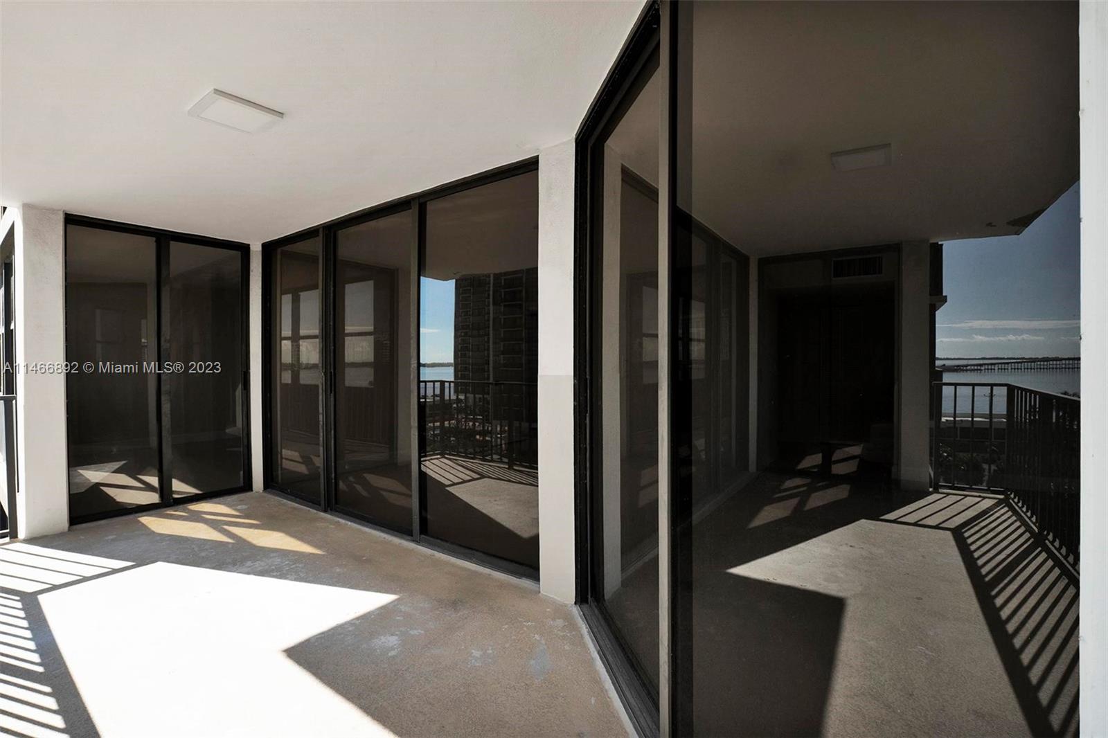 1915 Brickell Ave # 801