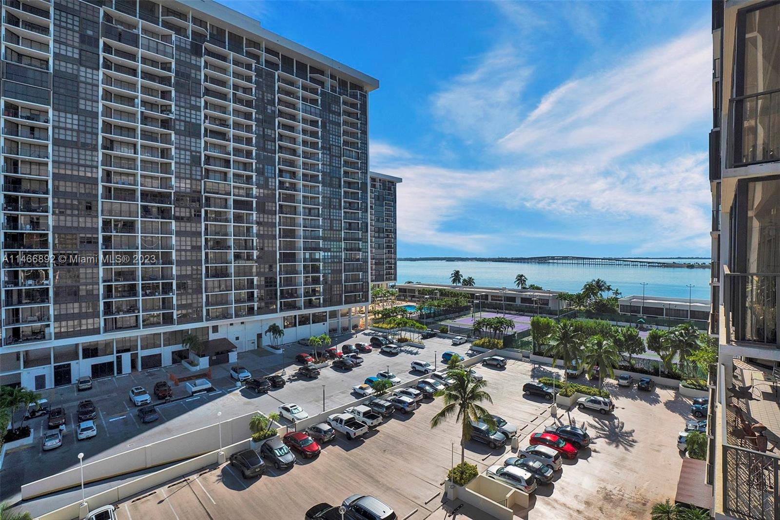 1915 Brickell Ave # 801