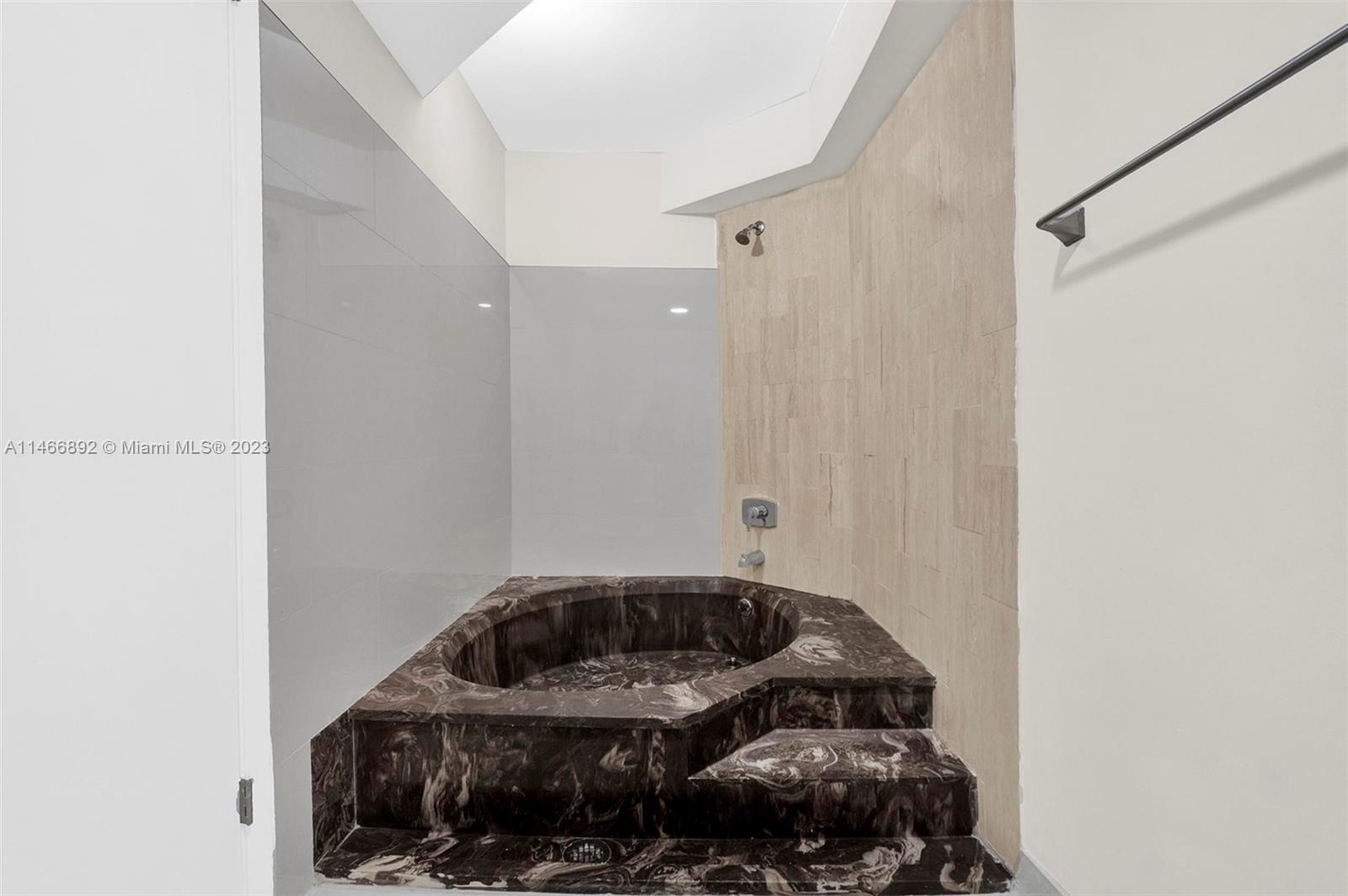 1915 Brickell Ave # 801