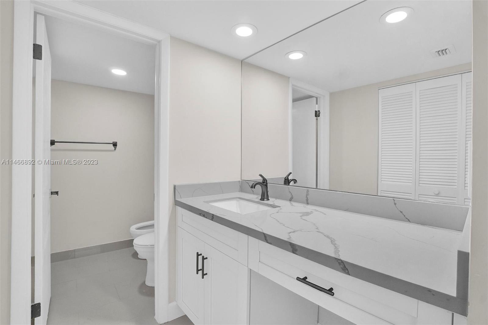 1915 Brickell Ave # 801