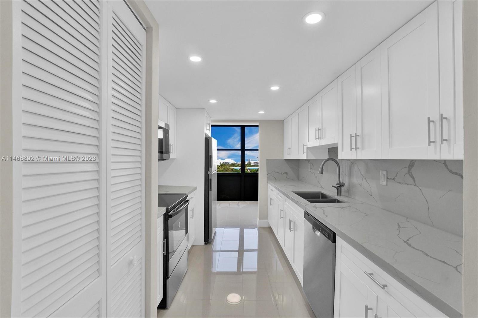 1915 Brickell Ave # 801