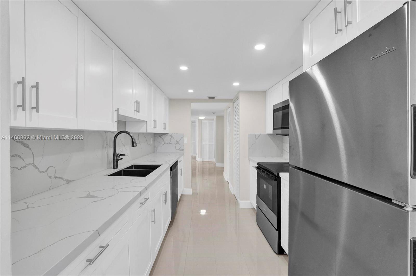 1915 Brickell Ave # 801