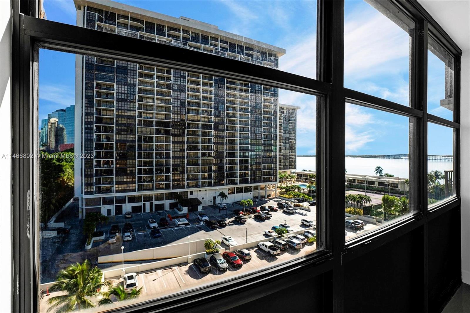 1915 Brickell Ave # 801