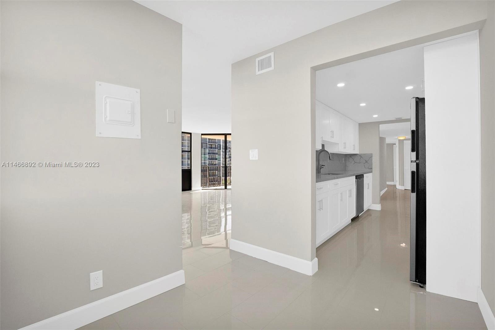 1915 Brickell Ave # 801