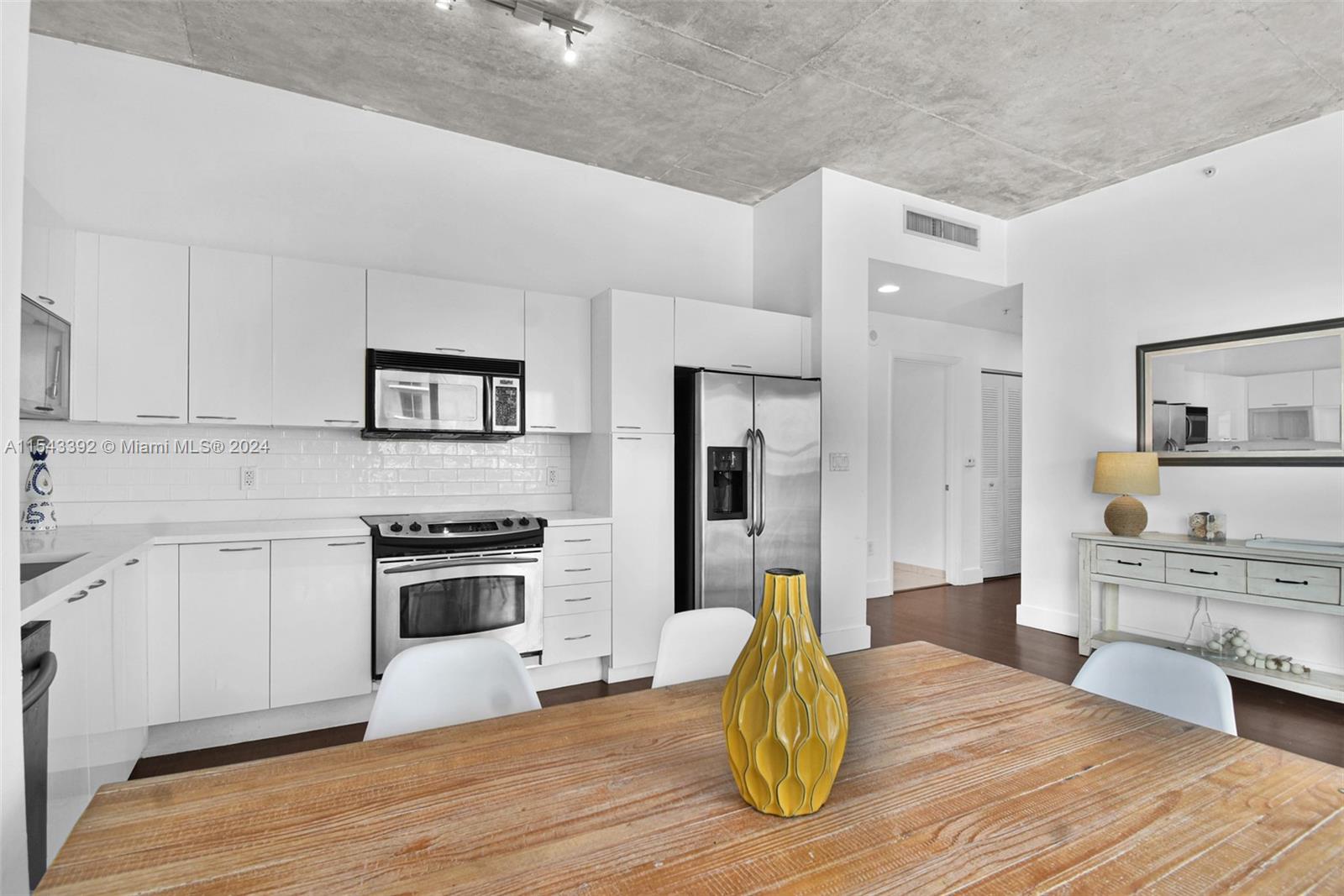 234 NE 3rd St # 1802