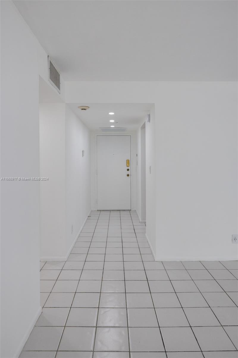 1915 Brickell Ave # C410