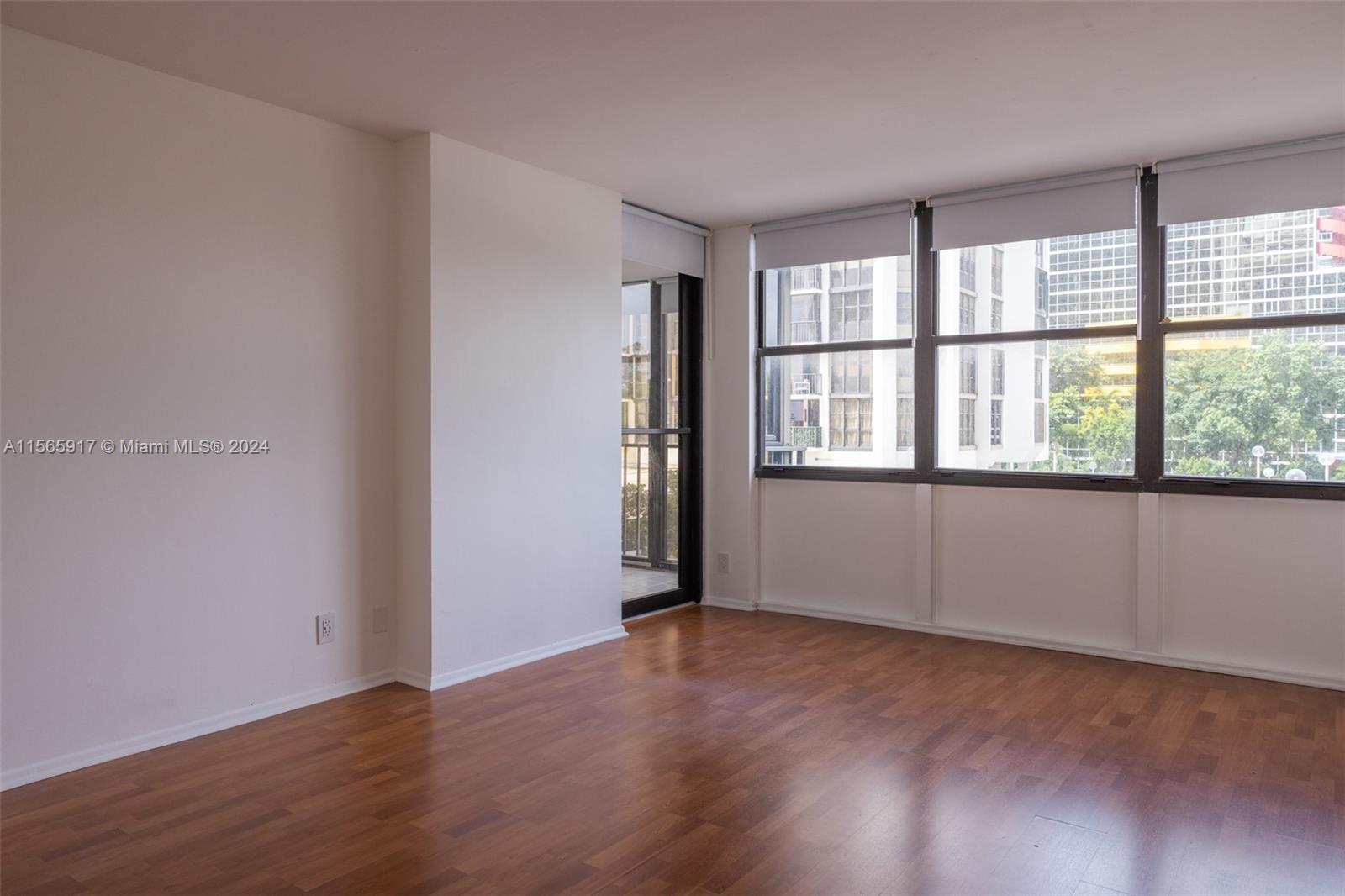 1915 Brickell Ave # C410